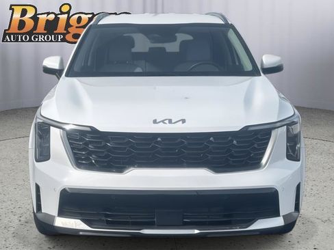Used 2025 Kia Sorento S FWD image 9