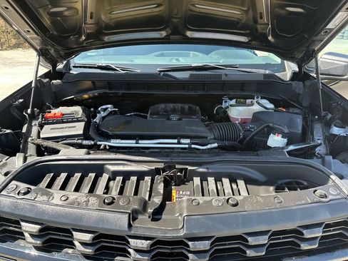 Used 2022 Chevrolet Silverado 1500 Custom AWD/4WD image 12