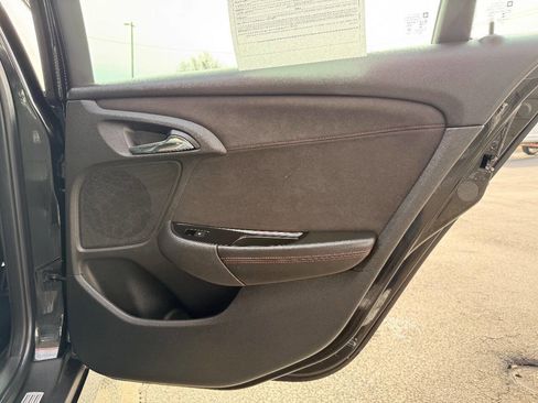 Used 2014 Chevrolet SS image 33