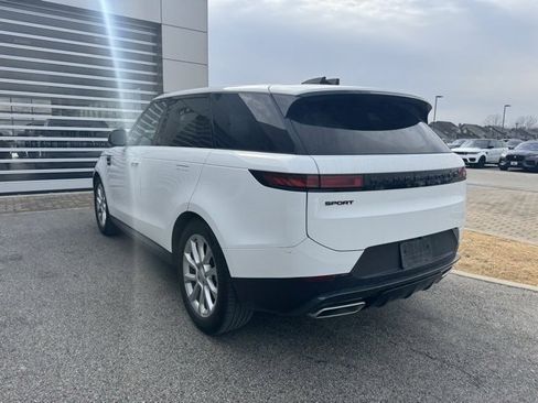 Used 2025 Land Rover Range Rover Sport SE image 7