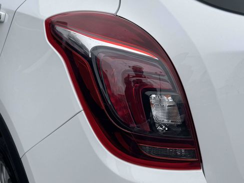 Used 2020 Buick Encore Preferred FWD image 11