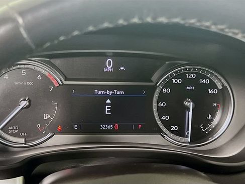 Used 2023 Cadillac XT4 Premium Luxury w/ Driver Assist Package FWD image 9