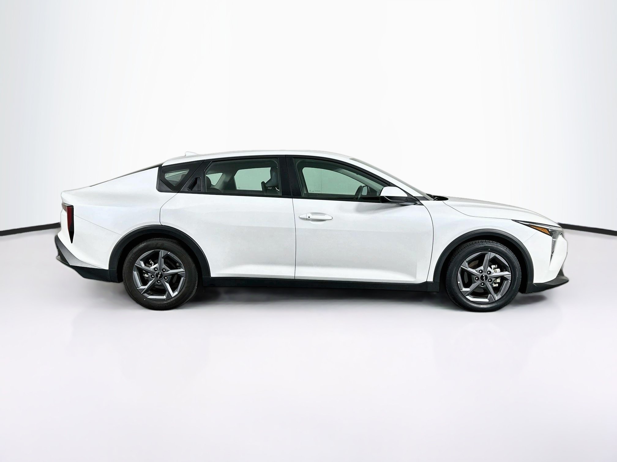 Used 2025 Kia K4 FWD image 10