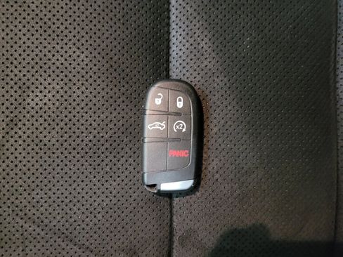 Used 2021 Jeep Grand Cherokee Laredo X RWD image 32