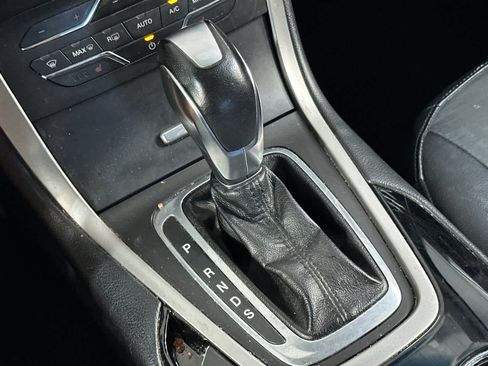 Used 2018 Ford Edge SEL w/ Equipment Group 201A FWD image 23