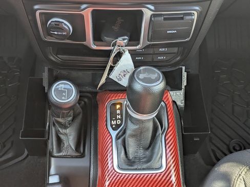 Used 2023 Jeep Wrangler Sport image 34