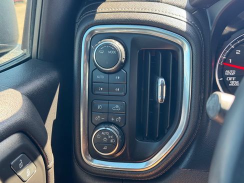 Used 2021 Chevrolet Silverado 1500 RST AWD/4WD image 33
