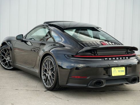 Used 2025 Porsche 911 Carrera image 56