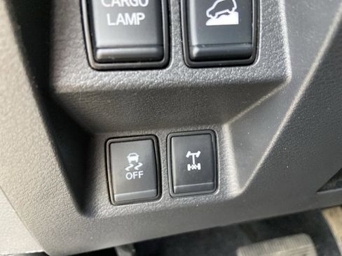 Used 2023 Nissan Frontier PRO-4X w/ Pro Convenience Package image 48