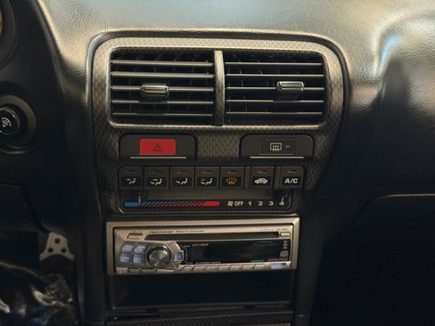 Used 2000 Acura Integra Type R FWD image 17