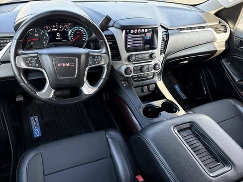 Used 2017 GMC Yukon SLT w/ Open Road Package RWD image 25