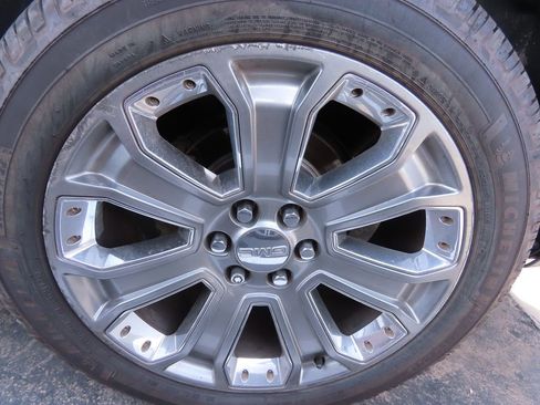 Used 2015 GMC Yukon SLE w/ Convenience Package image 16