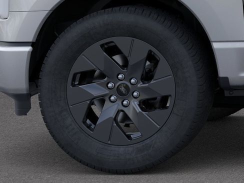 New 2025 Ford F150 Lightning Flash AWD/4WD image 19