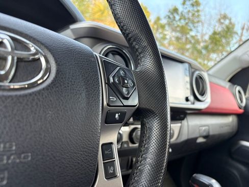 Used 2021 Toyota Tacoma SR5 image 15