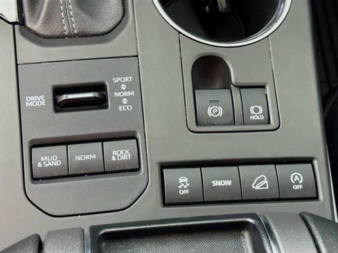 Certified 2022 Toyota Highlander XLE image 10