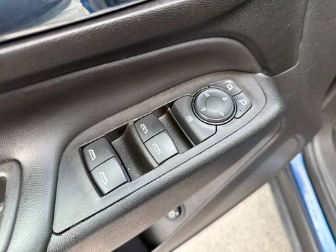 Used 2022 Chevrolet Equinox LT FWD image 17