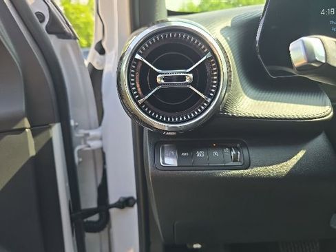 Certified 2026 Chevrolet Equinox LT AWD/4WD image 12