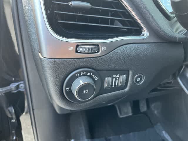 Certified 2019 Jeep Cherokee Limited AWD/4WD image 33
