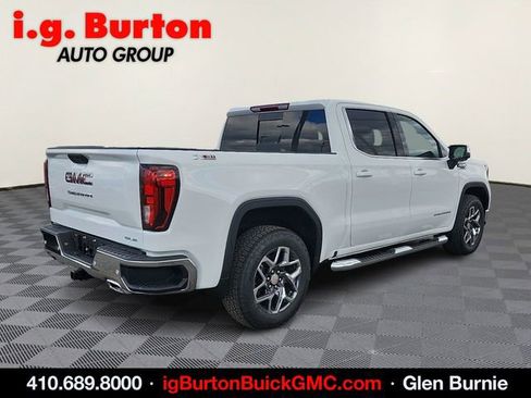New 2026 GMC Sierra 1500 SLE image 4