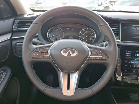 Used 2025 INFINITI QX50 Luxe AWD/4WD image 20