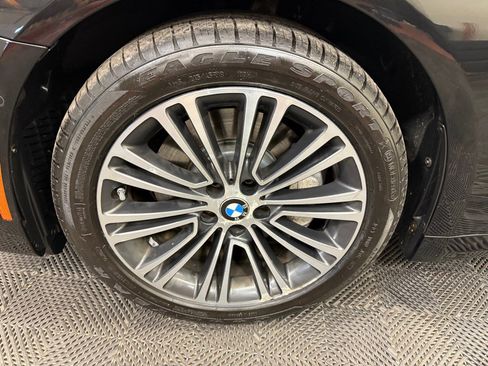 Used 2017 BMW 540i xDrive w/ Premium Package image 20