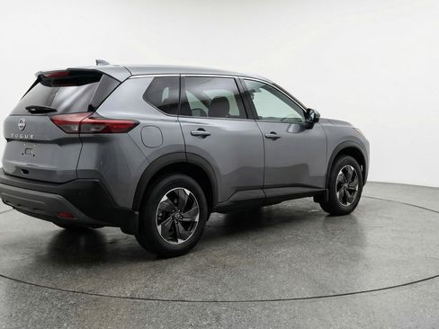 Used 2025 Nissan Rogue SV image 9