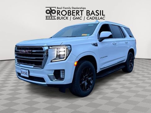 Used 2024 GMC Yukon SLT AWD/4WD image 1