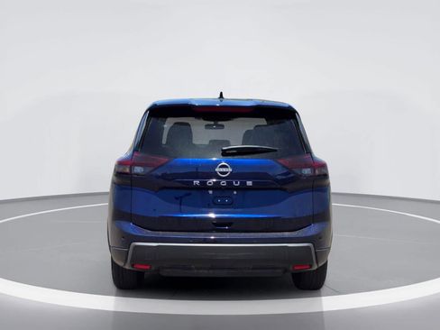 Used 2025 Nissan Rogue SV FWD image 5