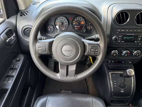 Used 2015 Jeep Compass Sport w/ Power Value Group FWD image 11