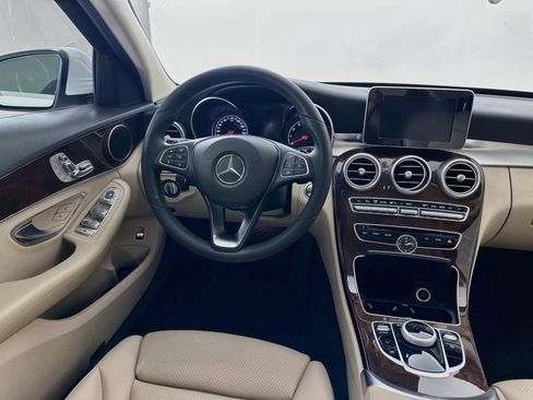 Used 2017 Mercedes-Benz C 300 Sedan image 21