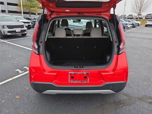 Certified 2023 Kia Soul LX w/ LX Technology Package image 5