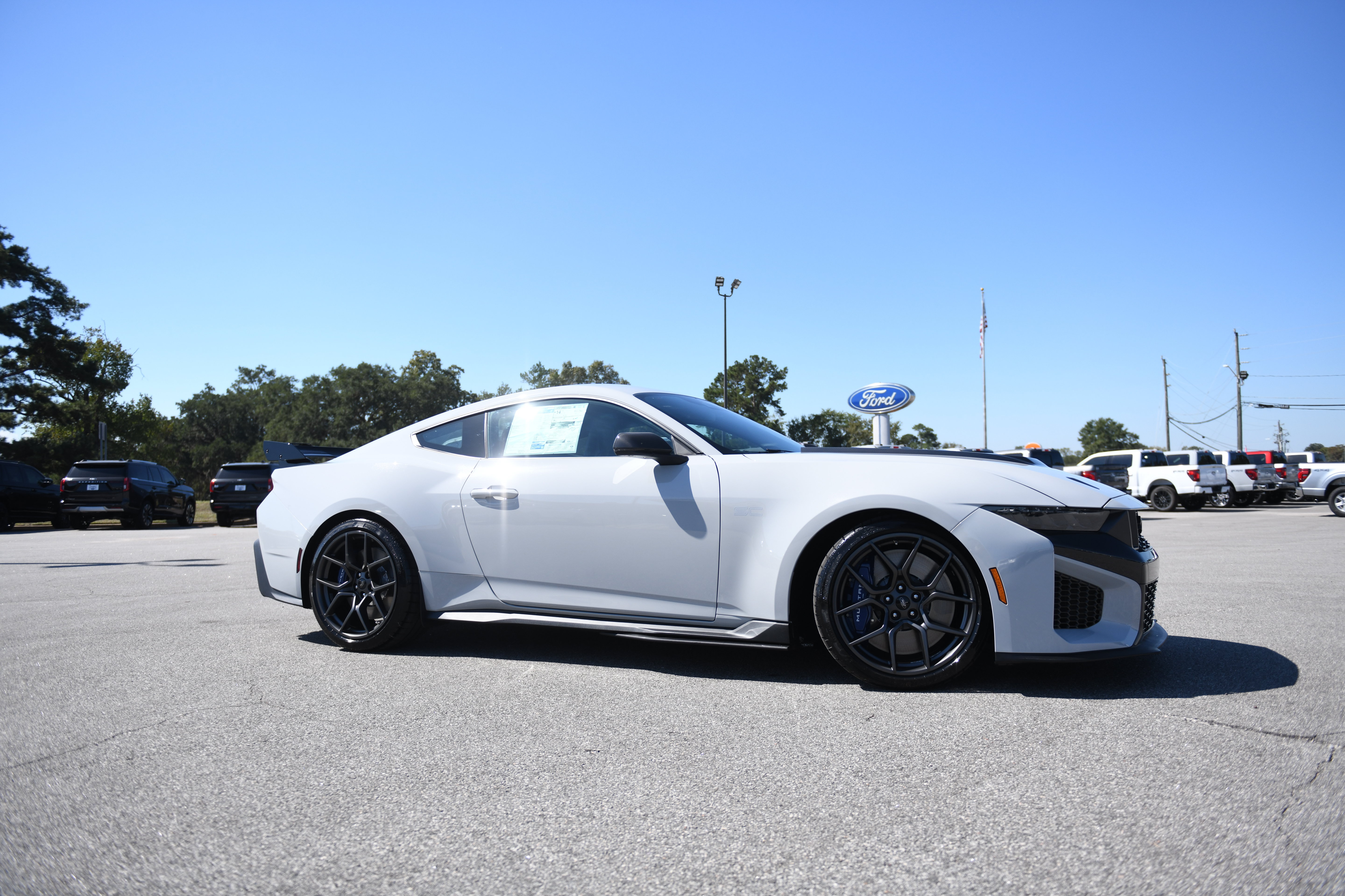 New 2026 Ford Mustang Dark Horse SC w/ Carbon Fiber Exterior Package RWD image 2