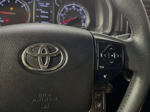 Used 2021 Toyota 4Runner TRD Off-Road AWD/4WD image 20