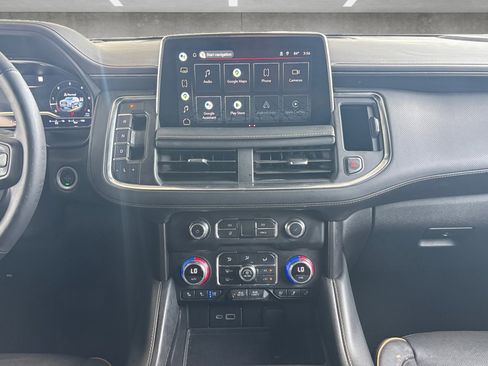 Used 2022 GMC Yukon AT4 image 3