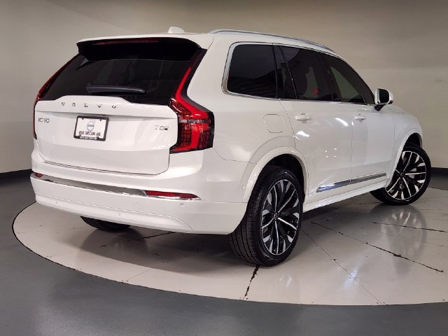 New 2026 Volvo XC90 T8 Plus w/ Protection Package Premier AWD/4WD image 2