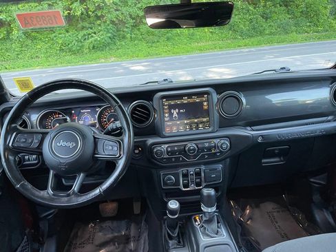 Used 2021 Jeep Wrangler Unlimited Sport AWD/4WD image 11