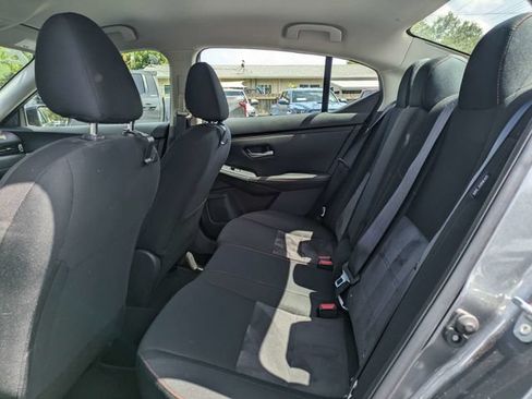 Used 2025 Nissan Sentra SR FWD image 13
