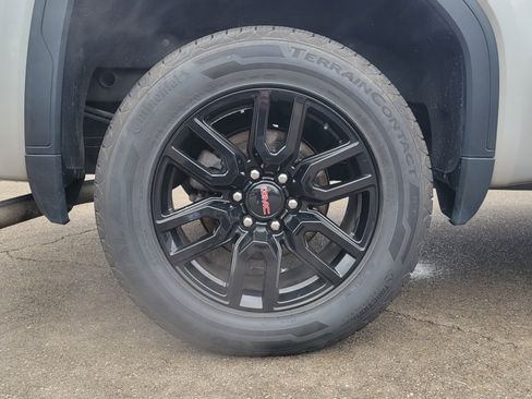 Used 2020 GMC Sierra 1500 Elevation w/ Elevation Value Package image 5