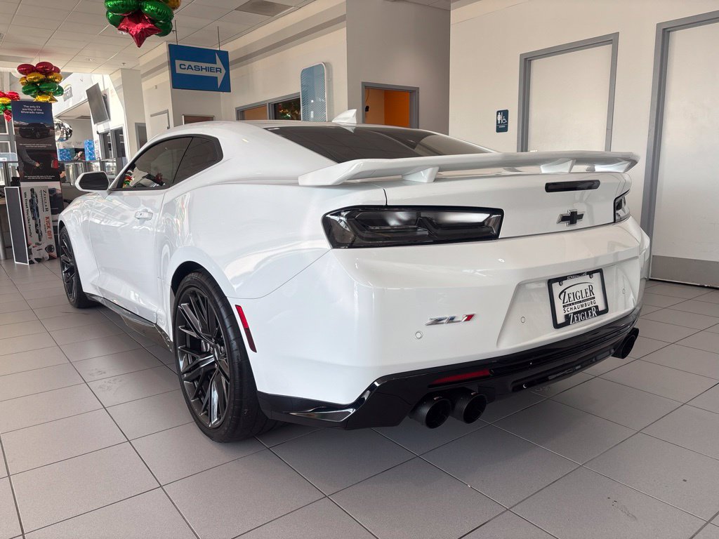 Used 2018 Chevrolet Camaro ZL1 RWD image 11