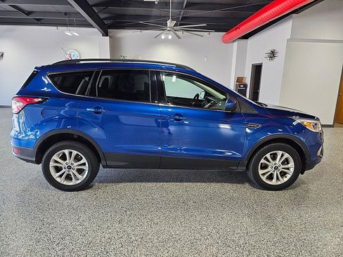 Used 2018 Ford Escape SE AWD/4WD image 3