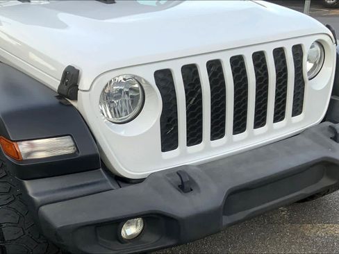 Used 2020 Jeep Gladiator Sport w/ Quick Order Package 24S image 28