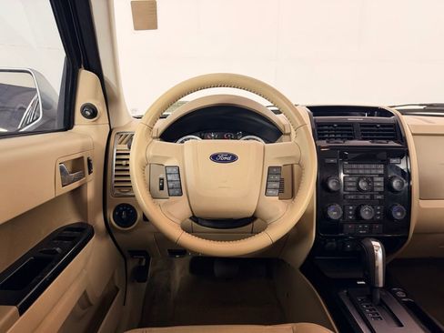 Used 2010 Ford Escape Limited image 16