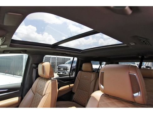 Used 2023 Cadillac Escalade ESV Sport w/ LPO, ONYX Package RWD image 29