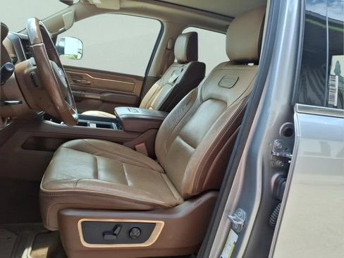 Used 2019 RAM 1500 Limited AWD/4WD image 12
