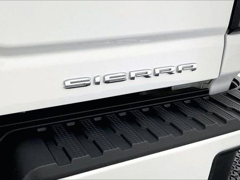 Used 2025 GMC Sierra 3500 Denali w/ Denali Reserve Package AWD/4WD image 31
