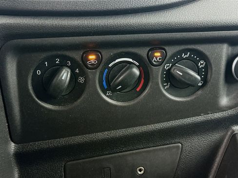 Used 2016 Ford Transit 150 130 Medium Roof image 22