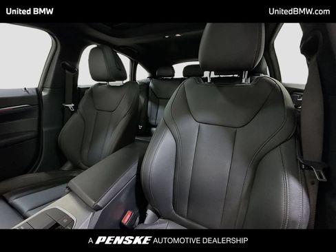Used 2023 BMW i4 eDrive40 RWD image 5