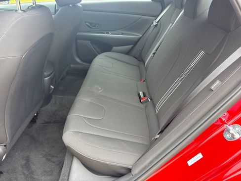 Certified 2025 Hyundai Elantra Sport FWD image 20