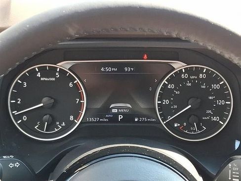 Used 2023 Nissan Rogue SV w/ SV Premium B Package image 21