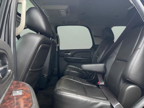 Used 2014 GMC Yukon Denali image 16